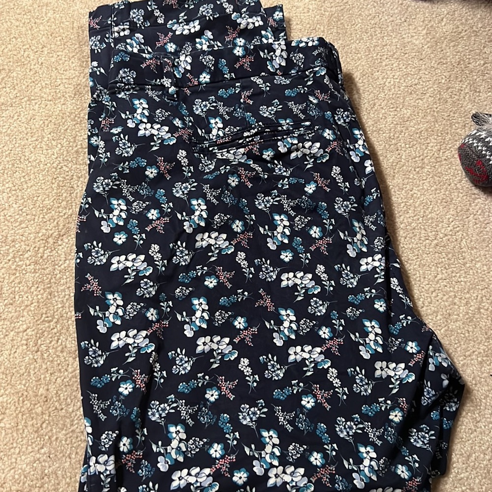 Gaps pants - Picture 2 of 3